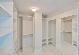 Квартира #708