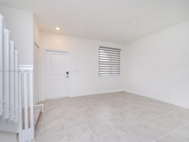 Дом в аренду по адресу 2747 SE 26th Rd 2747 - фото 7510875