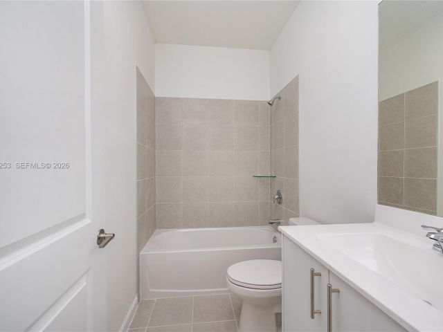 Дом в аренду по адресу 2747 SE 26th Rd 2747 - фото 7510877