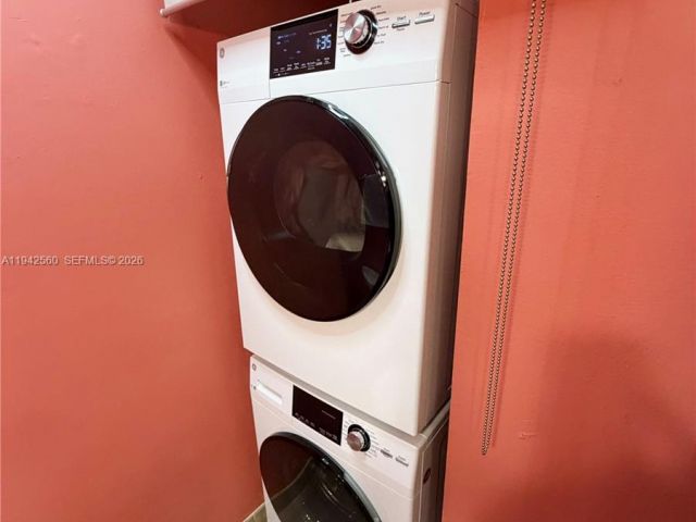 Продажа дома по адресу 231 Majorca Ave C - фото 7023457