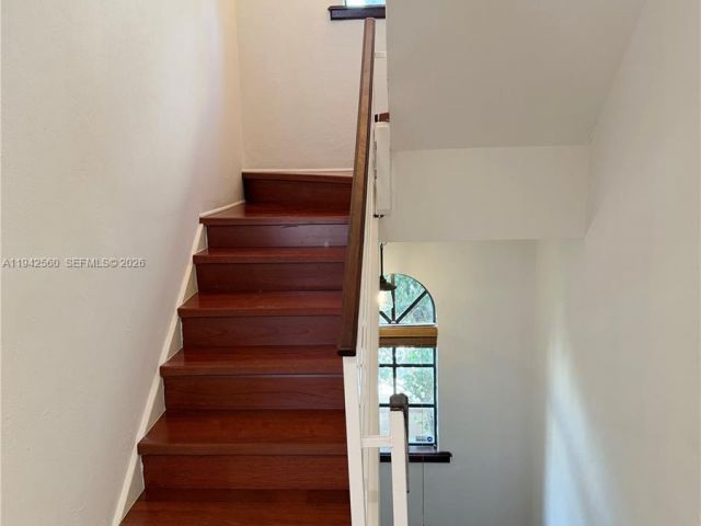 Продажа дома по адресу 231 Majorca Ave C - фото 7023473