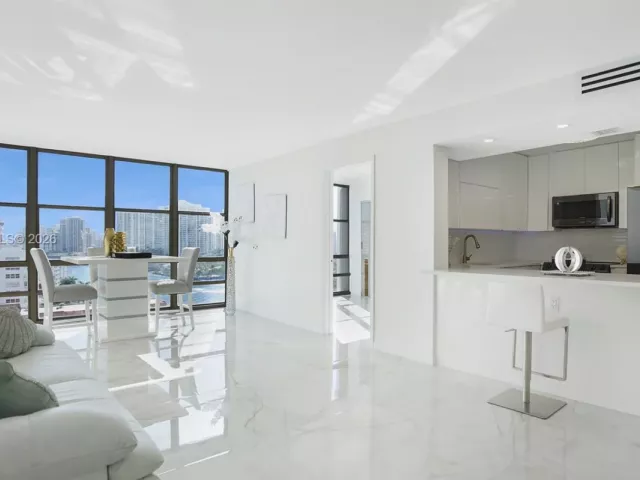 Продажа квартиры #1206 - фото 7025676