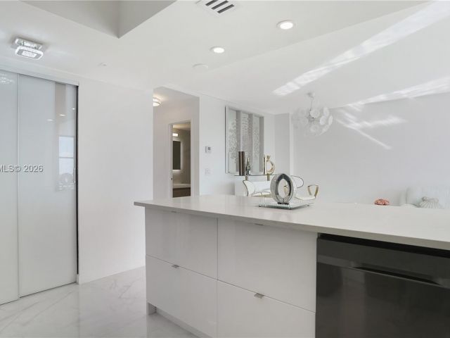 Продажа квартиры #1206 - фото 7025659