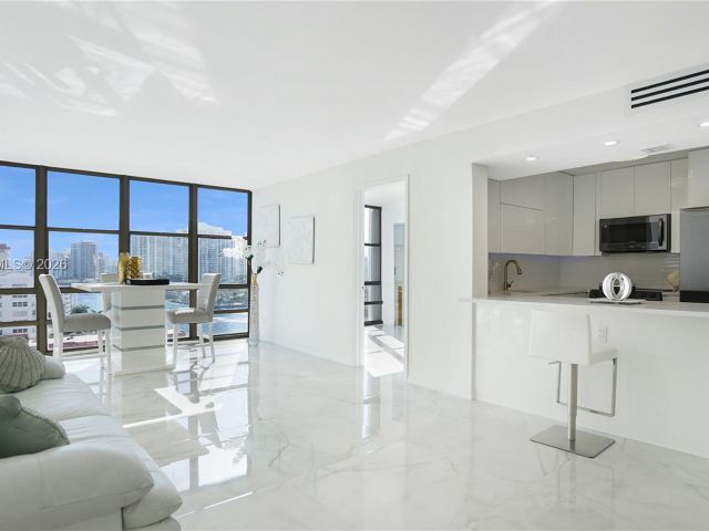 Продажа квартиры #1206 - фото 7025676