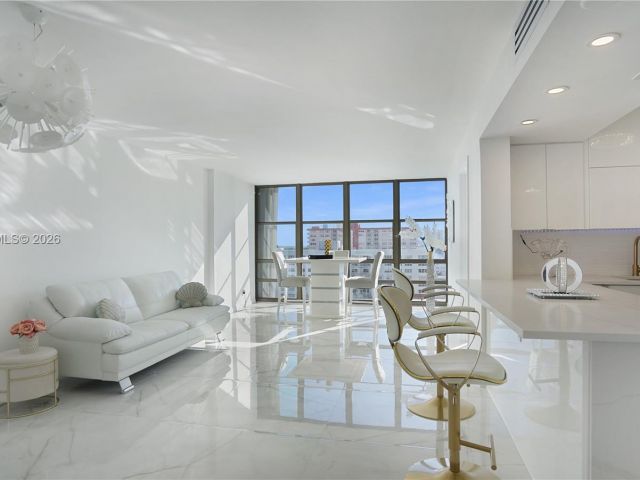 Продажа квартиры #1206 - фото 7025677