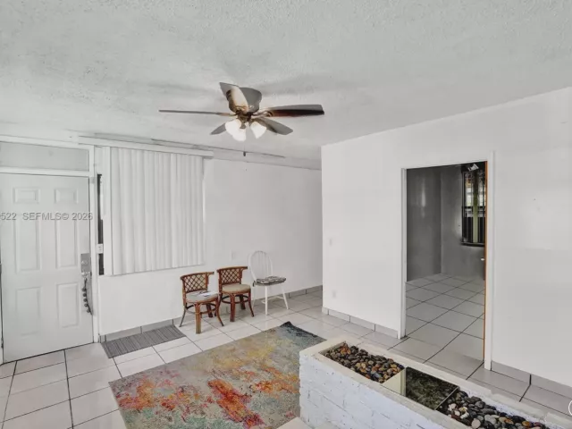 Продажа дома по адресу 1050 NE 153rd Ter - фото 7146985