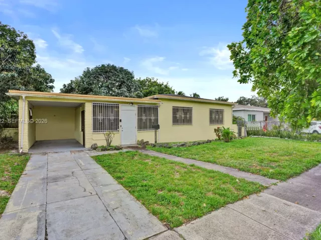 Продажа дома по адресу 1050 NE 153rd Ter - фото 7146990