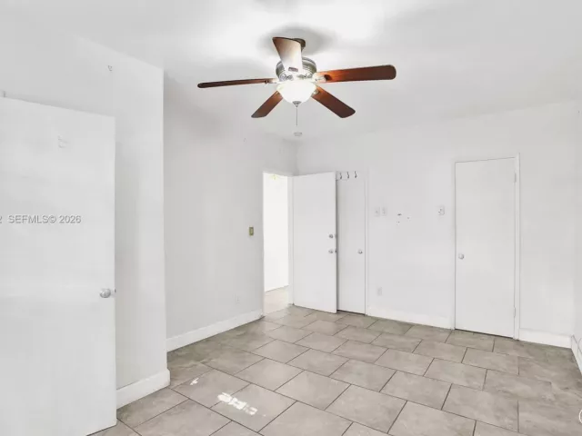 Продажа дома по адресу 1050 NE 153rd Ter - фото 7146980