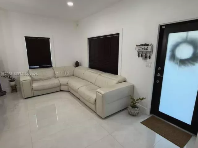 Продажа дома по адресу 1220 NW 125th St - фото 7025912