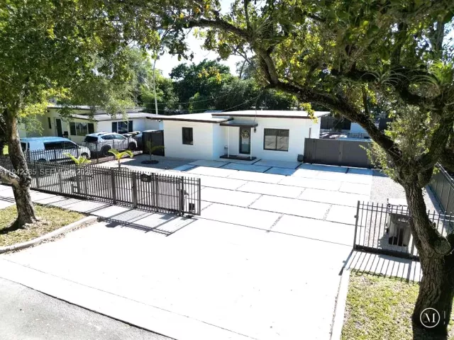 Продажа дома по адресу 1220 NW 125th St - фото 7025922