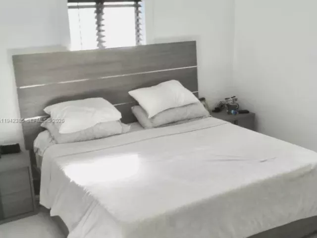 Продажа дома по адресу 1220 NW 125th St - фото 7025888