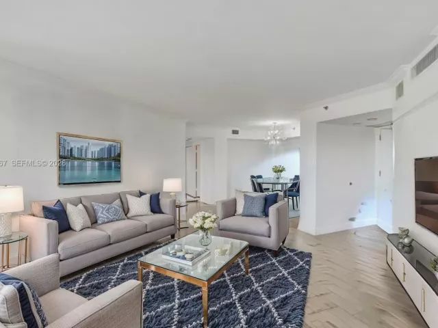 Продажа квартиры #503 - фото 7035105