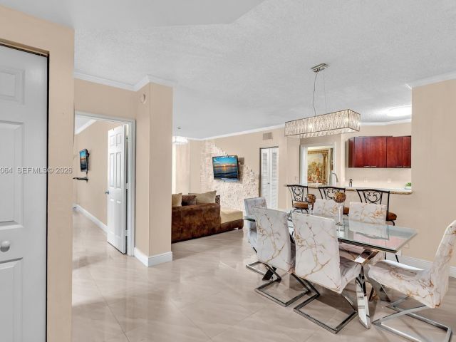 Продажа квартиры #1418 - фото 7049408