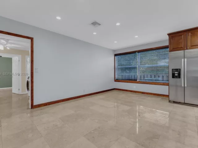 Дом в аренду по адресу 601 N 44th Ave 0 - фото 7230079