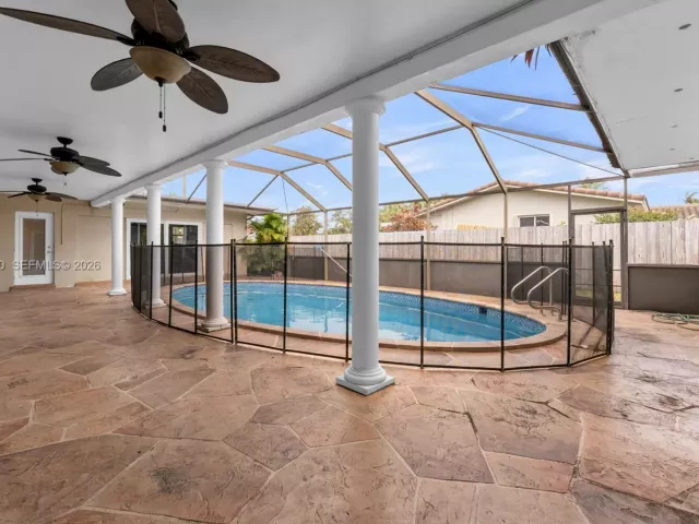 Дом в аренду по адресу 601 N 44th Ave 0 - фото 7230082