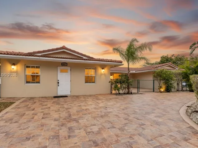 Дом в аренду по адресу 601 N 44th Ave 0 - фото 7230088