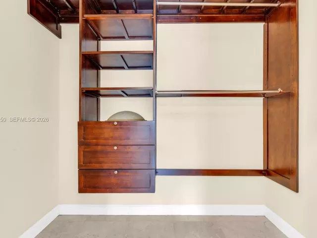 Дом в аренду по адресу 601 N 44th Ave 0 - фото 7230076