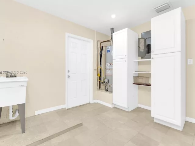 Дом в аренду по адресу 601 N 44th Ave 0 - фото 7230069