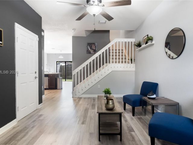 Дом в аренду по адресу 141 SE 34th Ter 141 - фото 7506808