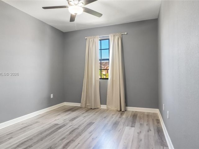 Дом в аренду по адресу 141 SE 34th Ter 141 - фото 7506832