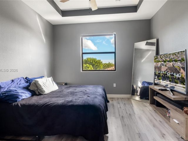 Дом в аренду по адресу 141 SE 34th Ter 141 - фото 7506838