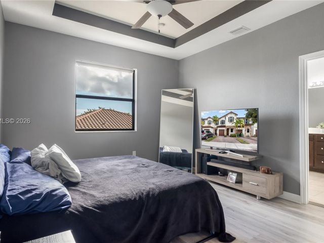 Дом в аренду по адресу 141 SE 34th Ter 141 - фото 7506840