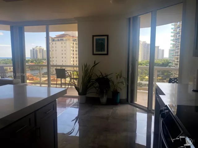 Продажа квартиры #911 - фото 7089043