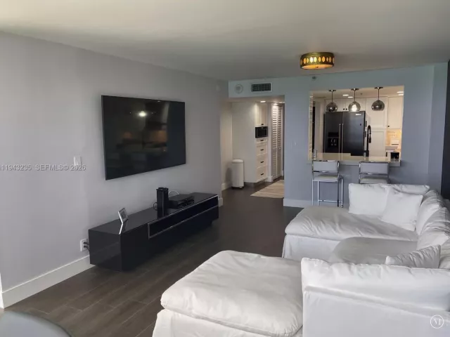 Продажа квартиры #1409 - фото 7063615