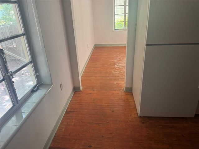 Продажа дома по адресу 12110 NE 11th Pl - фото 7475757