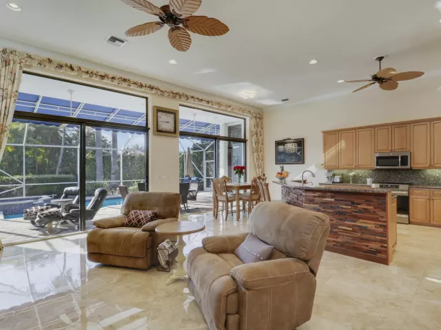 Продажа дома по адресу 8216 Cypress Point Road - фото 9361892