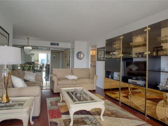 Квартира в аренду номер1008 - фото 7442078