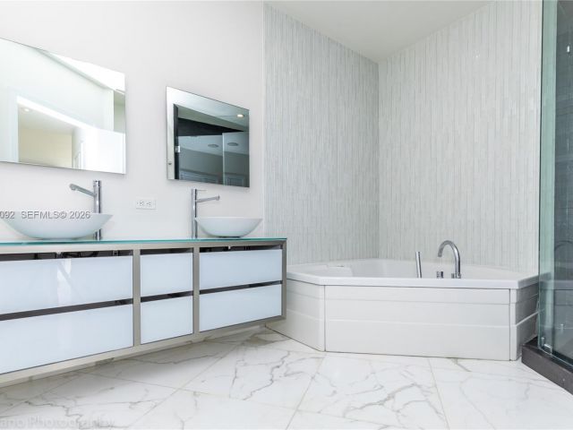 Продажа квартиры #3407 - фото 7131750