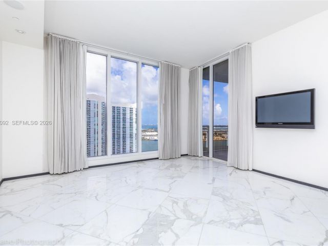 Продажа квартиры #3407 - фото 7131755