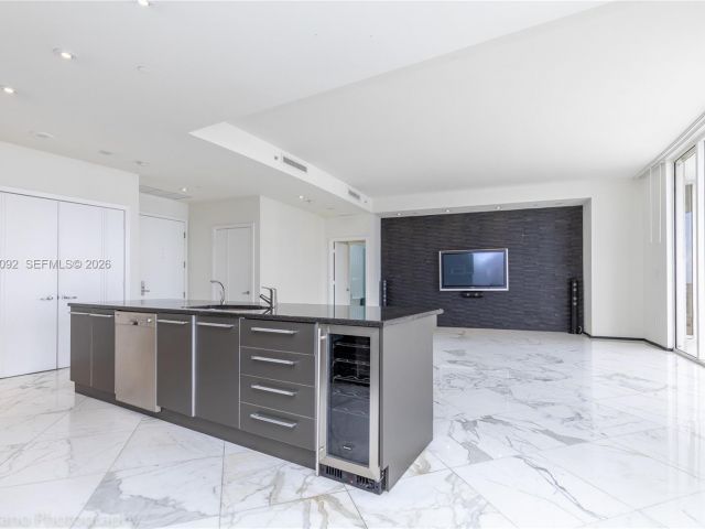 Продажа квартиры #3407 - фото 7131758