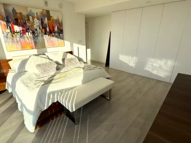 Продажа квартиры #700 - фото 7075019