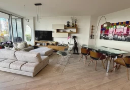 Квартира #700