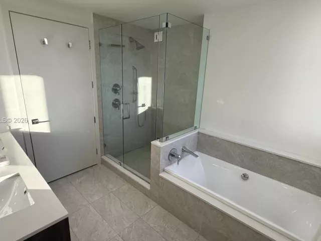 Продажа квартиры #700 - фото 7075006