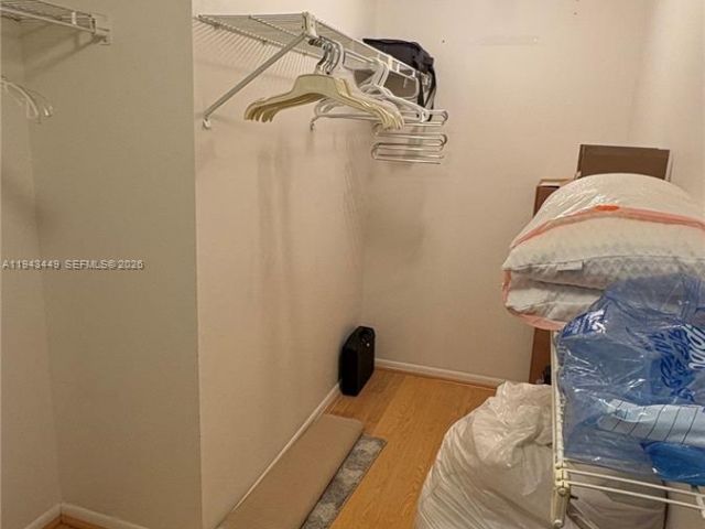 Дом в аренду по адресу 808 NE 27th Ave 808 - фото 7068128