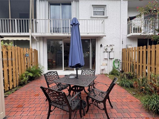 Дом в аренду по адресу 808 NE 27th Ave 808 - фото 7068133