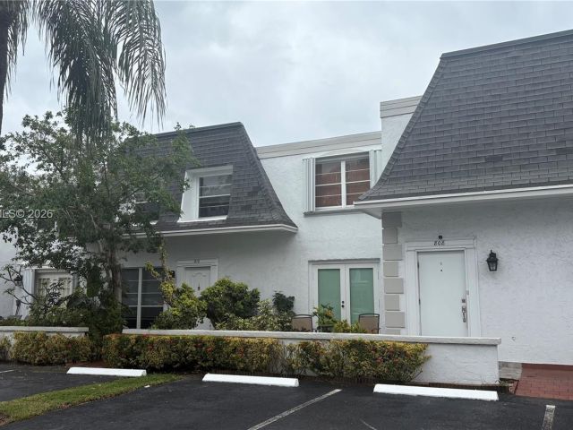 Дом в аренду по адресу 808 NE 27th Ave 808 - фото 7068143