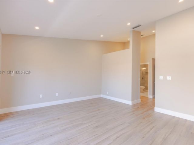 Продажа дома по адресу 3525 Magellan Cir 626 - фото 7095929