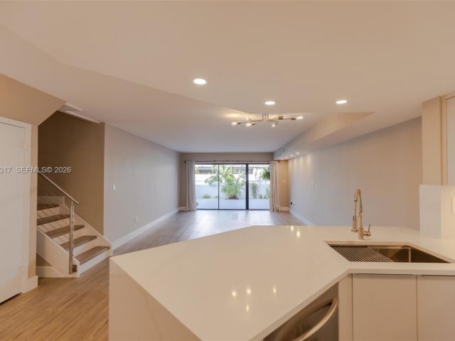 Продажа дома по адресу 3525 Magellan Cir 626 - фото 7095934