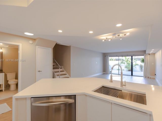 Продажа дома по адресу 3525 Magellan Cir 626 - фото 7095935