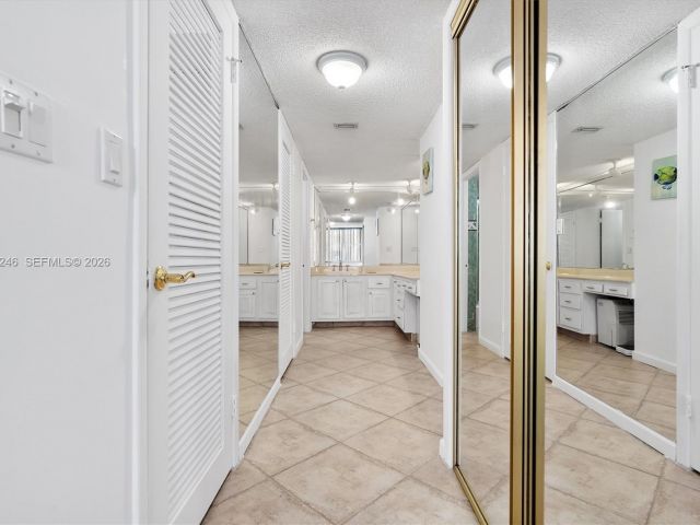 Продажа квартиры #1104 - фото 7096394