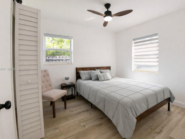 Продажа дома по адресу 1032 NW 11th Pl - фото 7436420