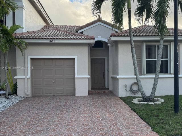 Дом в аренду по адресу 13064 NW 9th Ct 13064 - фото 7454921