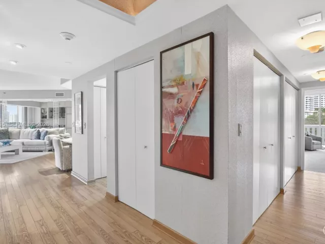 Продажа квартиры #502 - фото 7167449