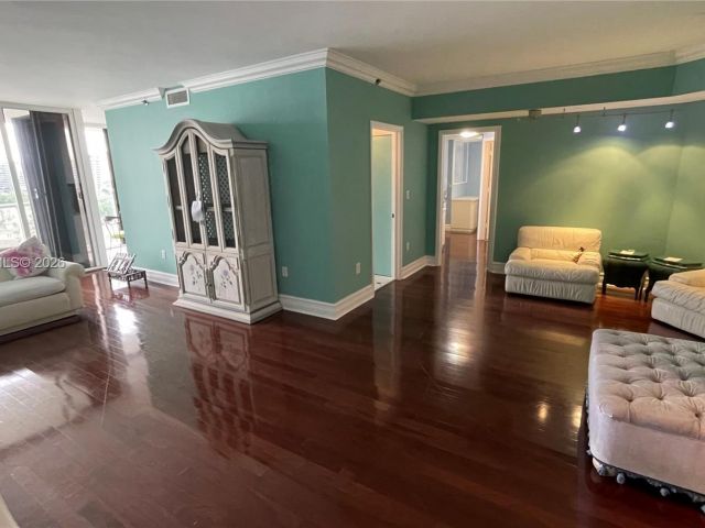 Продажа квартиры #1105 - фото 7427333