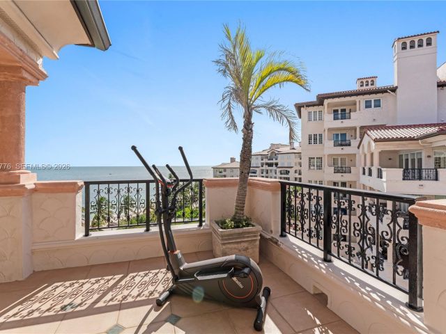 Продажа квартиры #7777 - фото 7096653