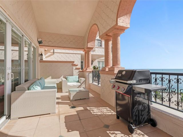 Продажа квартиры #7777 - фото 7096655